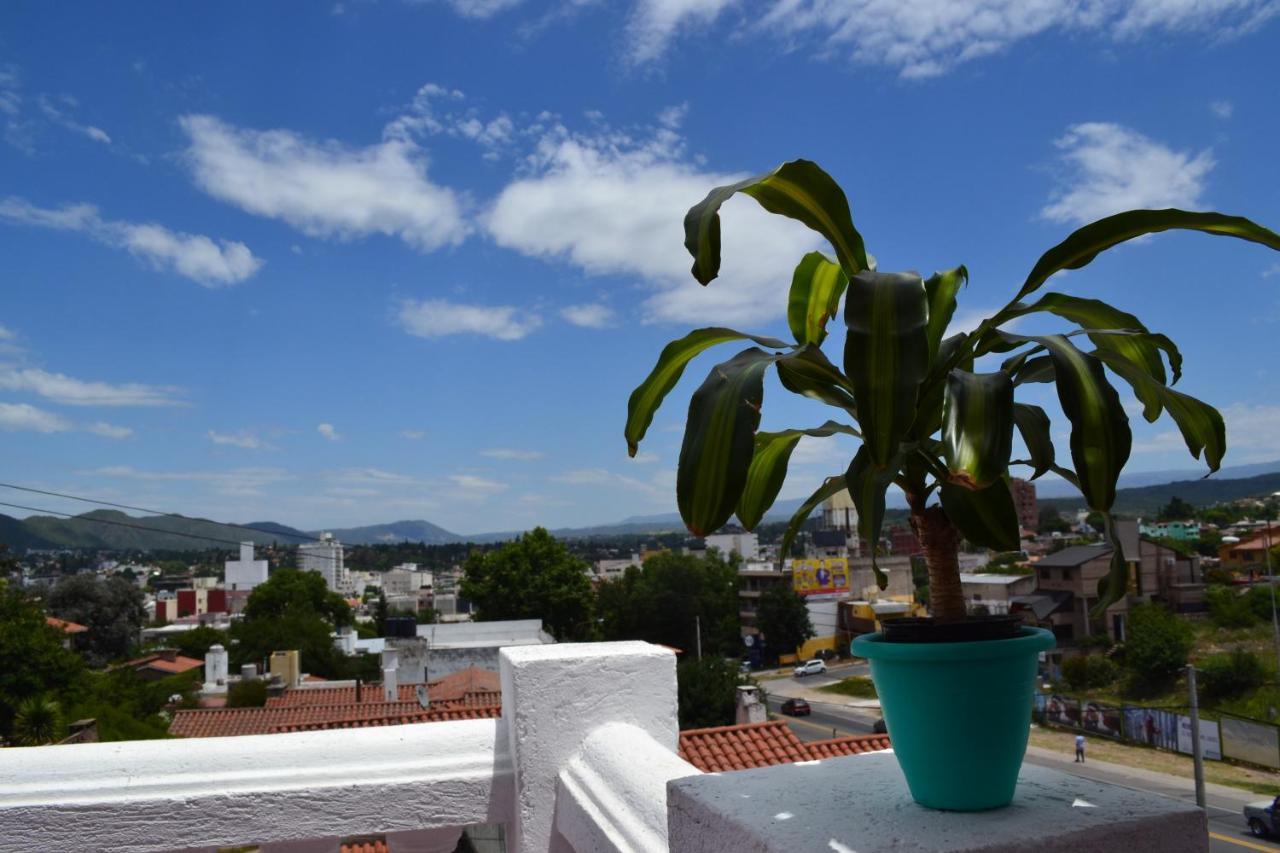 Atenea Apartahotel 3*